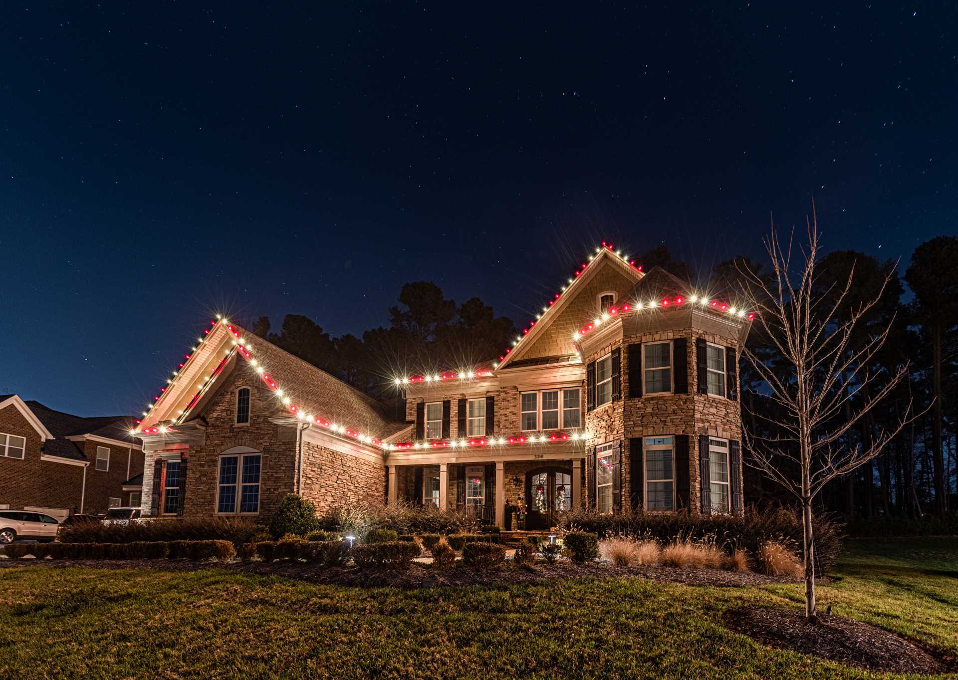 Lake Oconee holiday light installation